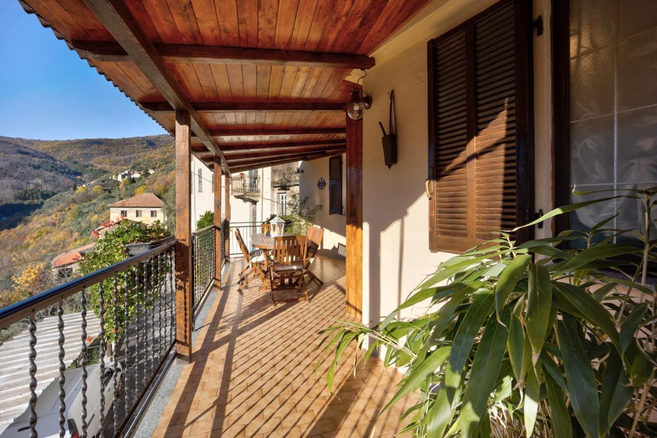 Agriturismo U'Spigu Nonna Annetta Nasino Kültér fotó